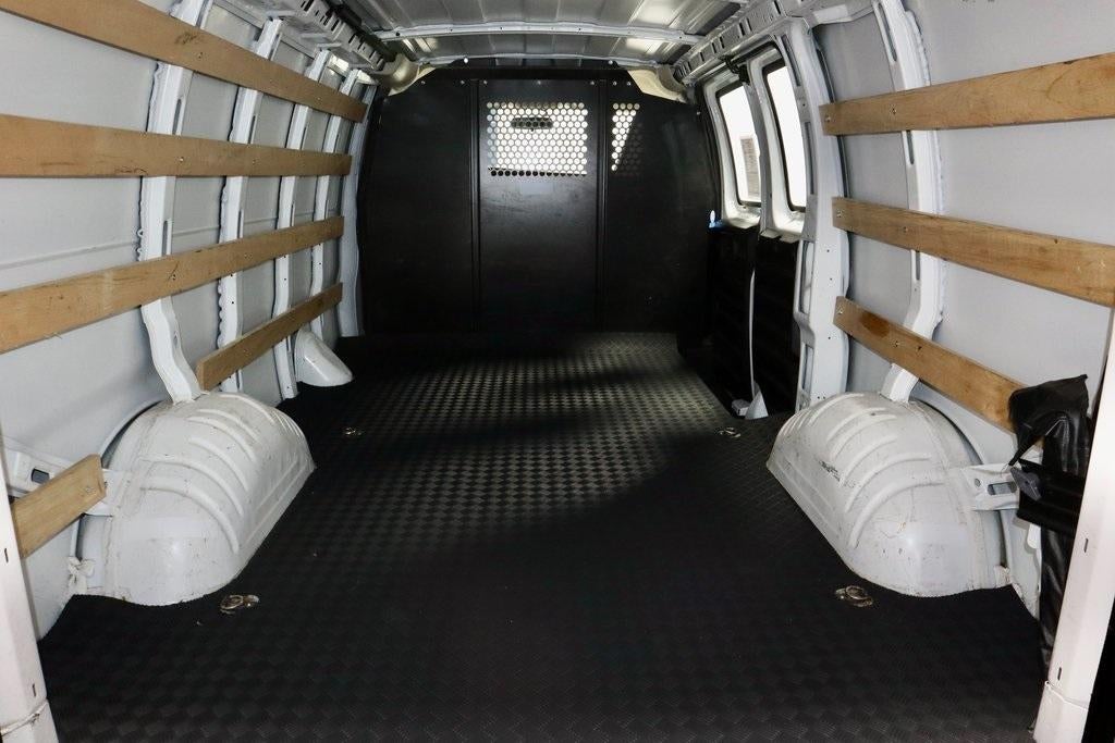 2024 GMC Savana Cargo Van 2500 Regular Wheelbase Rear-Wheel Drive