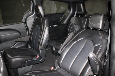 2025 Chrysler Pacifica Select FWD