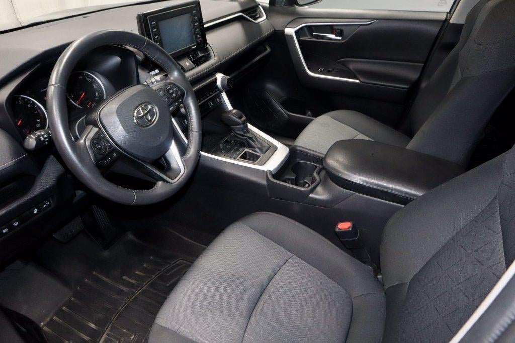 2020 Toyota RAV4 XLE AWD (Natl)
