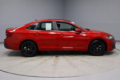 2023 Volkswagen Jetta SE Auto