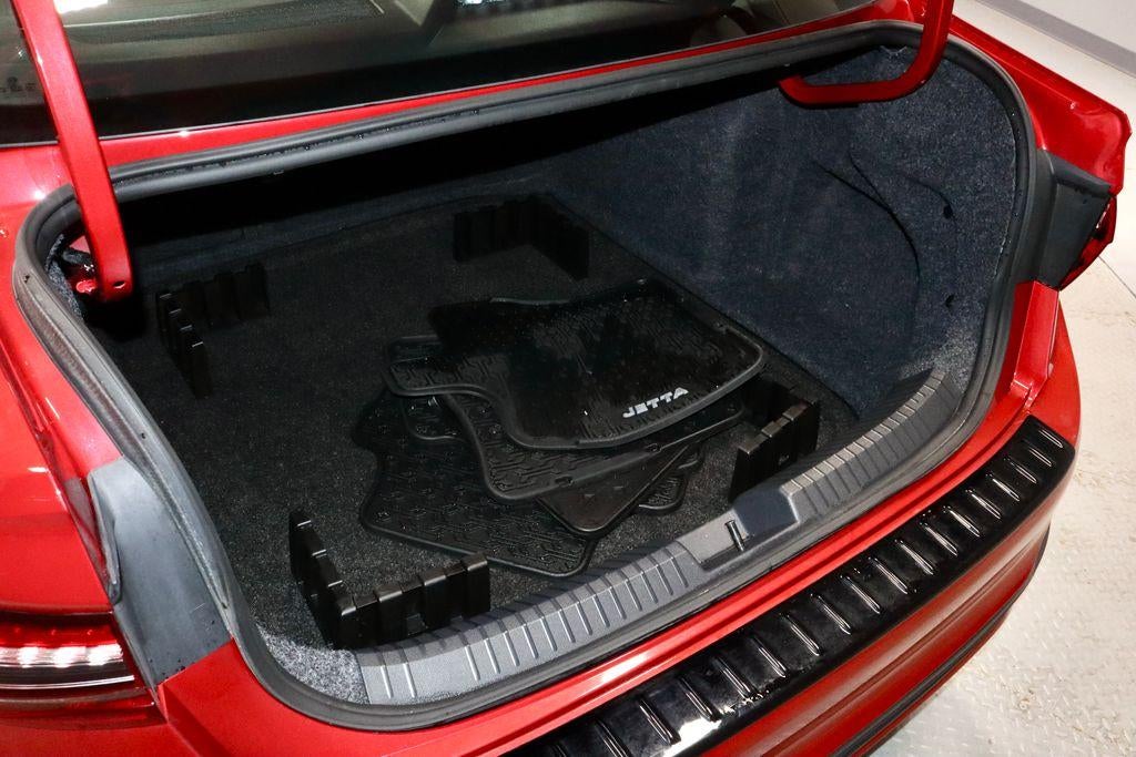 2023 Volkswagen Jetta SE Auto