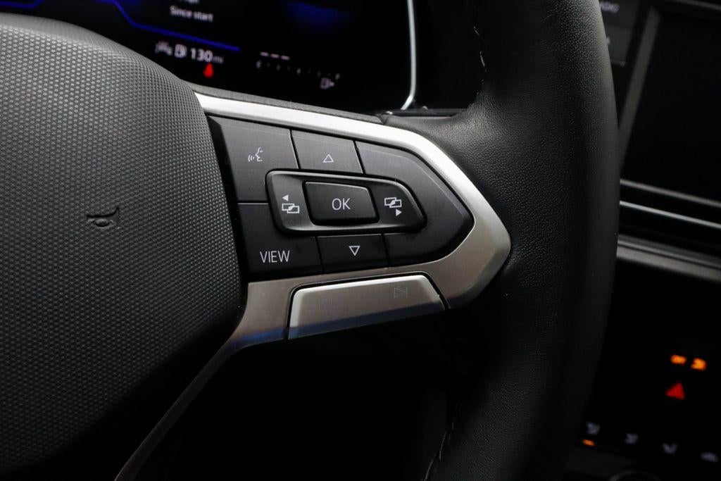 2023 Volkswagen Jetta SE Auto