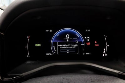 2025 Toyota Camry LE (SE)