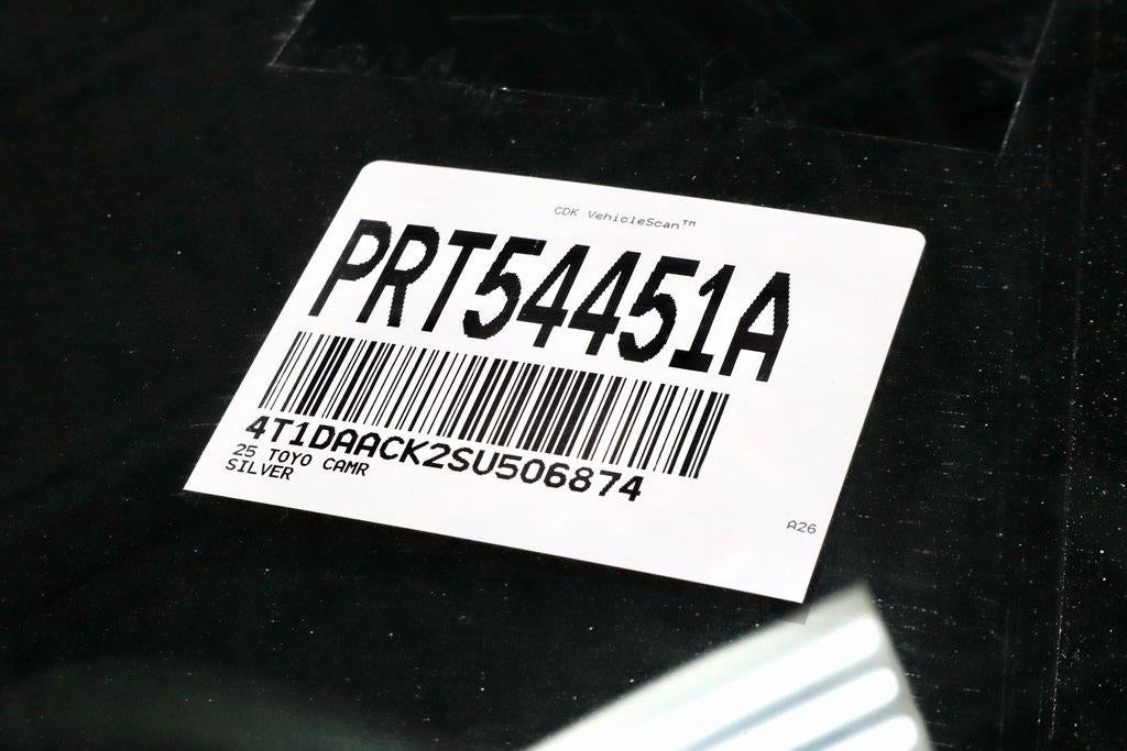 2025 Toyota Camry LE (SE)