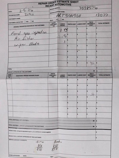 2025 Toyota Camry LE (SE)
