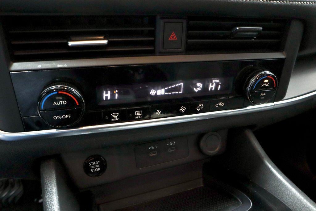 2024 Nissan Rogue AWD SV