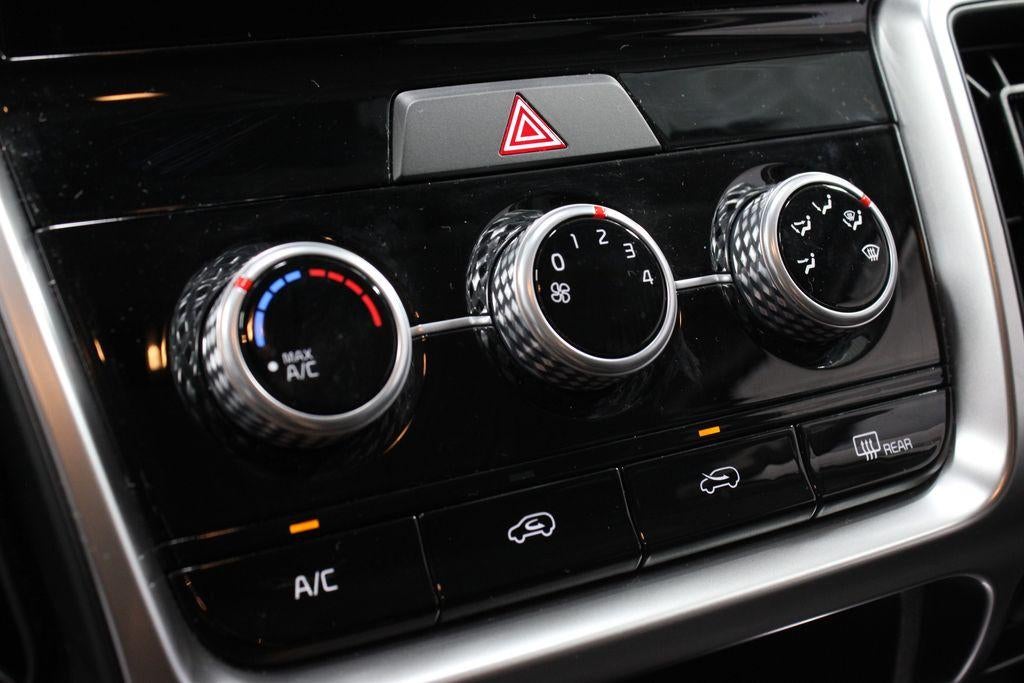 2023 Kia Sorento LX AWD