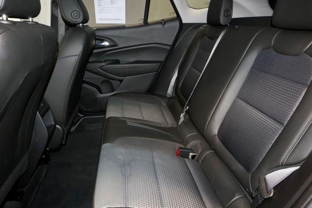 2025 Chevrolet Trax FWD 4dr LT