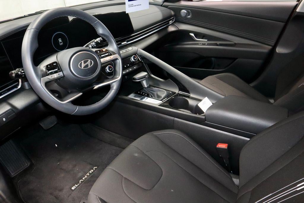 2024 Hyundai ELANTRA SEL IVT