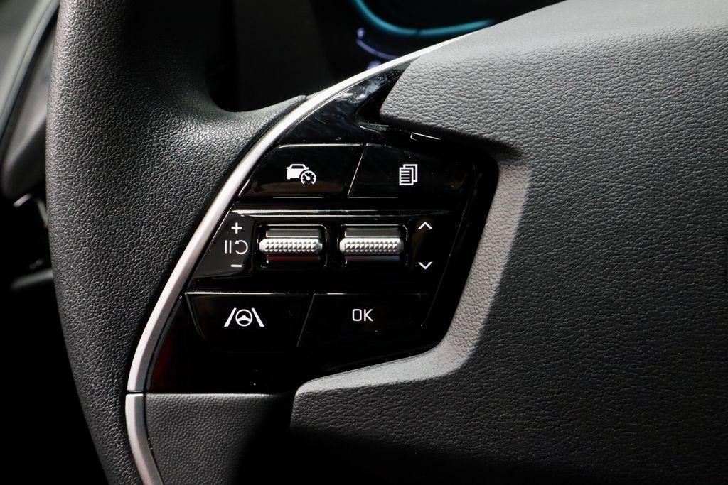 2023 Kia Niro LX FWD