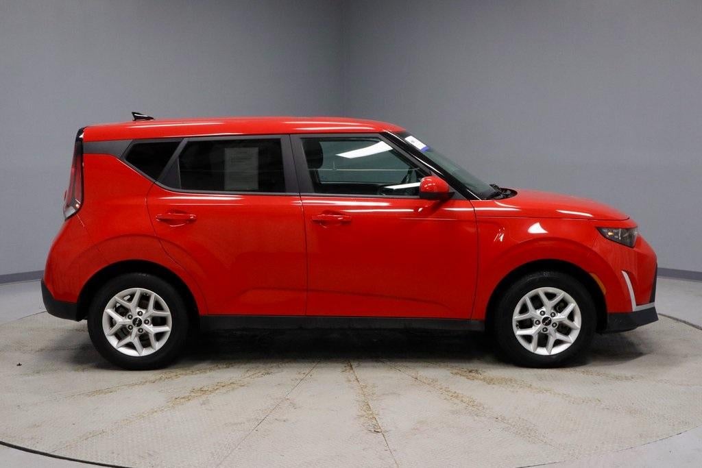2024 Kia Soul LX IVT