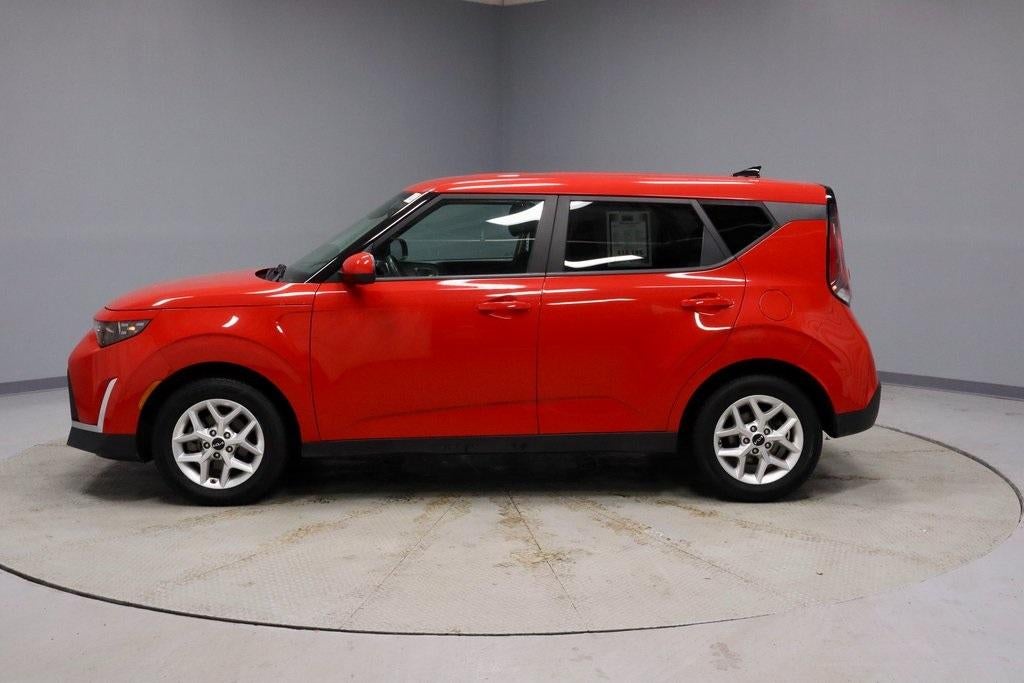 2024 Kia Soul LX IVT