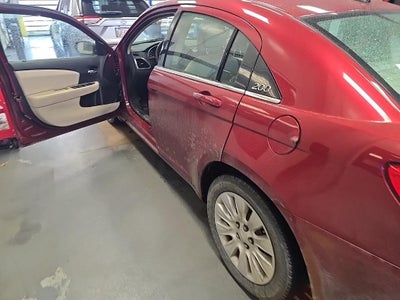 2011 Chrysler 200 LX