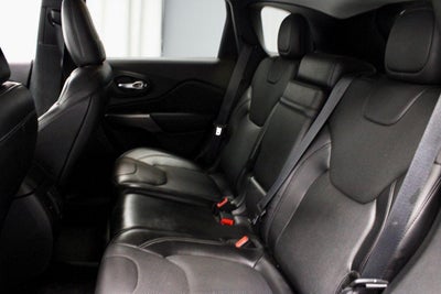 2019 Jeep Cherokee Overland