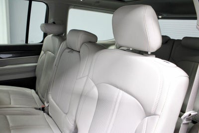 2024 Jeep Wagoneer Base