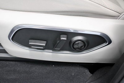 2024 Jeep Wagoneer Base