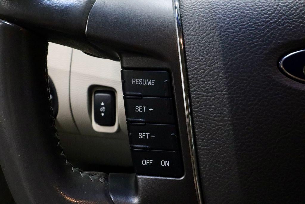 2011 Ford Taurus SEL