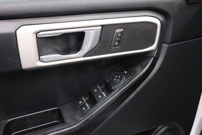 2020 Ford Explorer Base