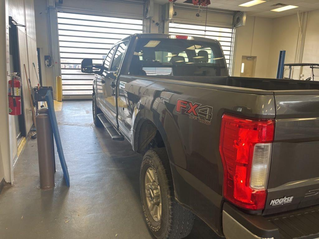 2017 Ford Super Duty F-250 SRW XL