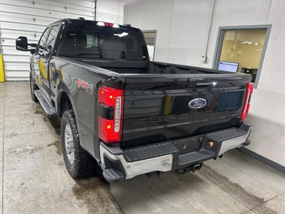 2024 Ford Super Duty F-350 SRW Lariat