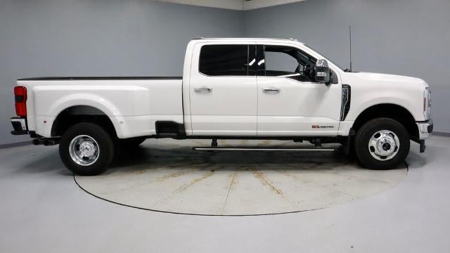 2025 Ford Super Duty F-350 DRW Lariat