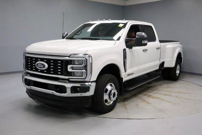 2025 Ford Super Duty F-350 DRW Lariat