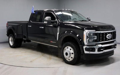 2023 Ford Super Duty F-450 DRW Lariat