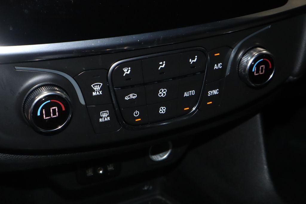 2023 Chevrolet Traverse LT