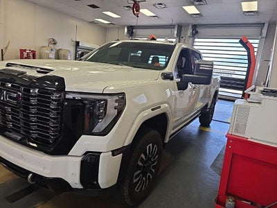 2025 GMC Sierra 3500HD Denali Ultimate