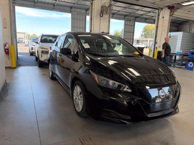 2025 Nissan LEAF S