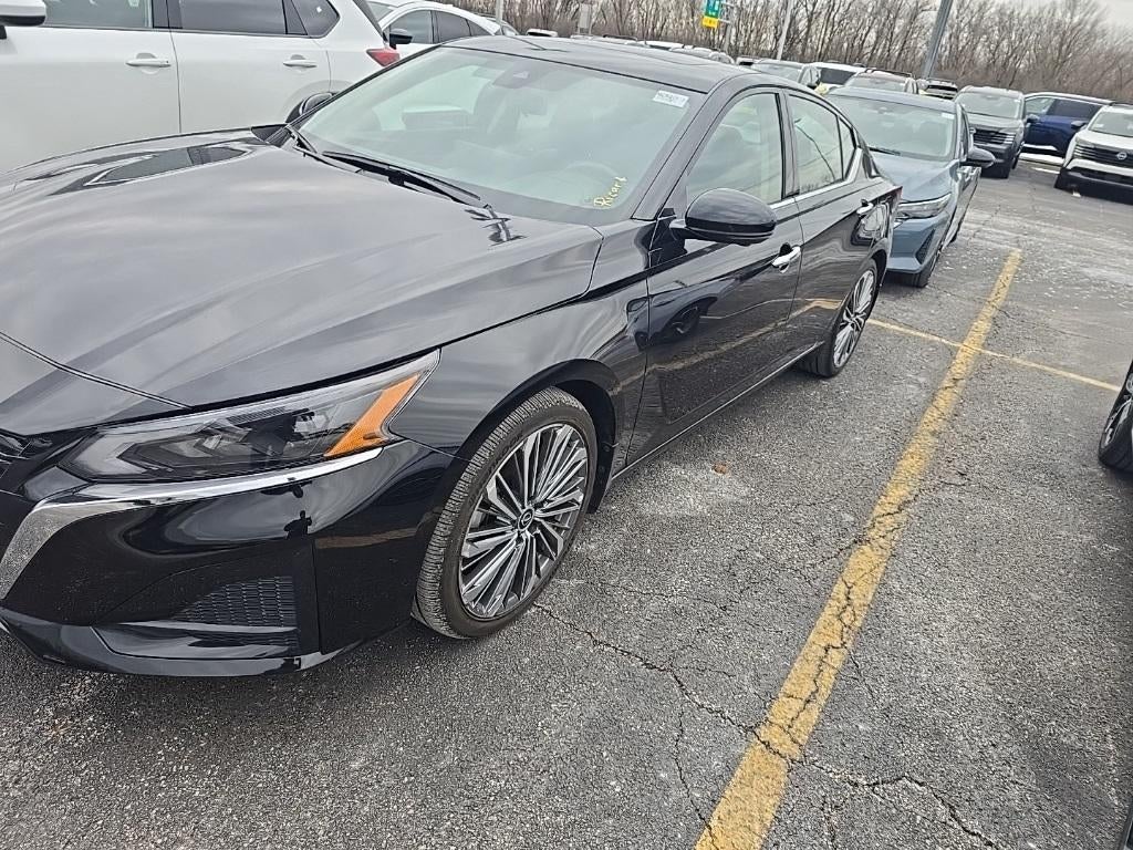 2025 Nissan Altima 2.5 SL