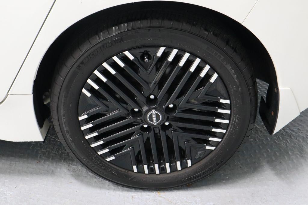 2024 Nissan LEAF SV Plus
