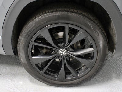 2024 Volkswagen Atlas Cross Sport 2.0T SEL Premium R-Line