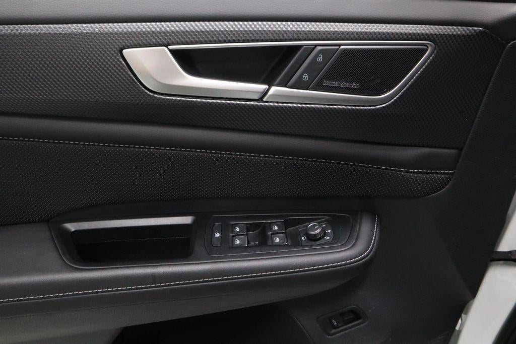 2025 Volkswagen Atlas Cross Sport 2.0T SEL Premium R-Line