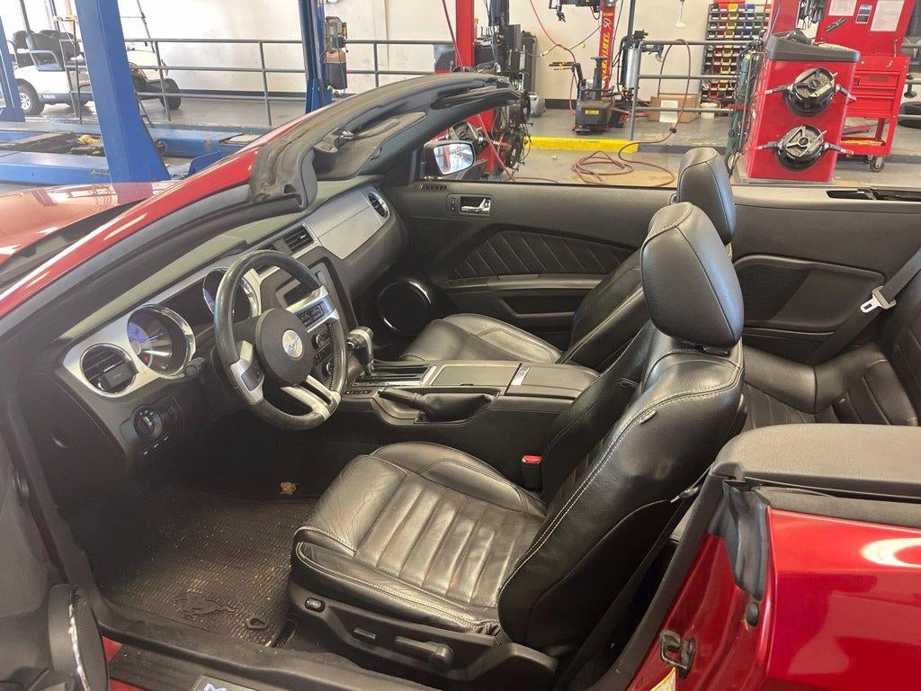 2010 Ford Mustang V6 Premium