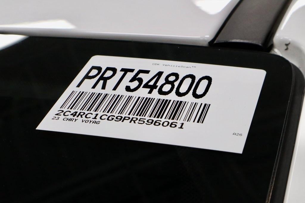 2023 Chrysler Voyager LX