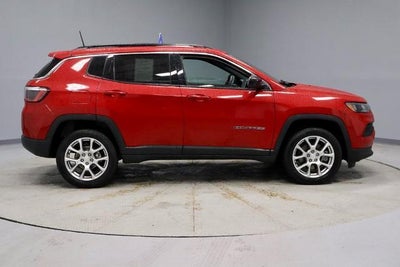2023 Jeep Compass Latitude Lux