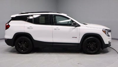 2023 GMC Terrain AT4
