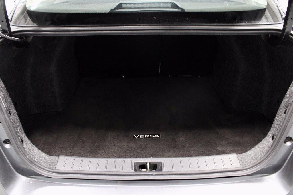 2024 Nissan Versa 1.6 SR