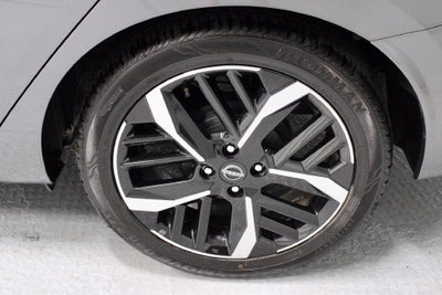 2024 Nissan Versa 1.6 SR