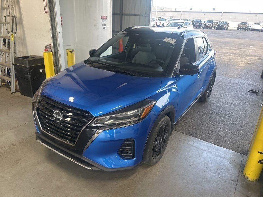 2023 Nissan Kicks SR