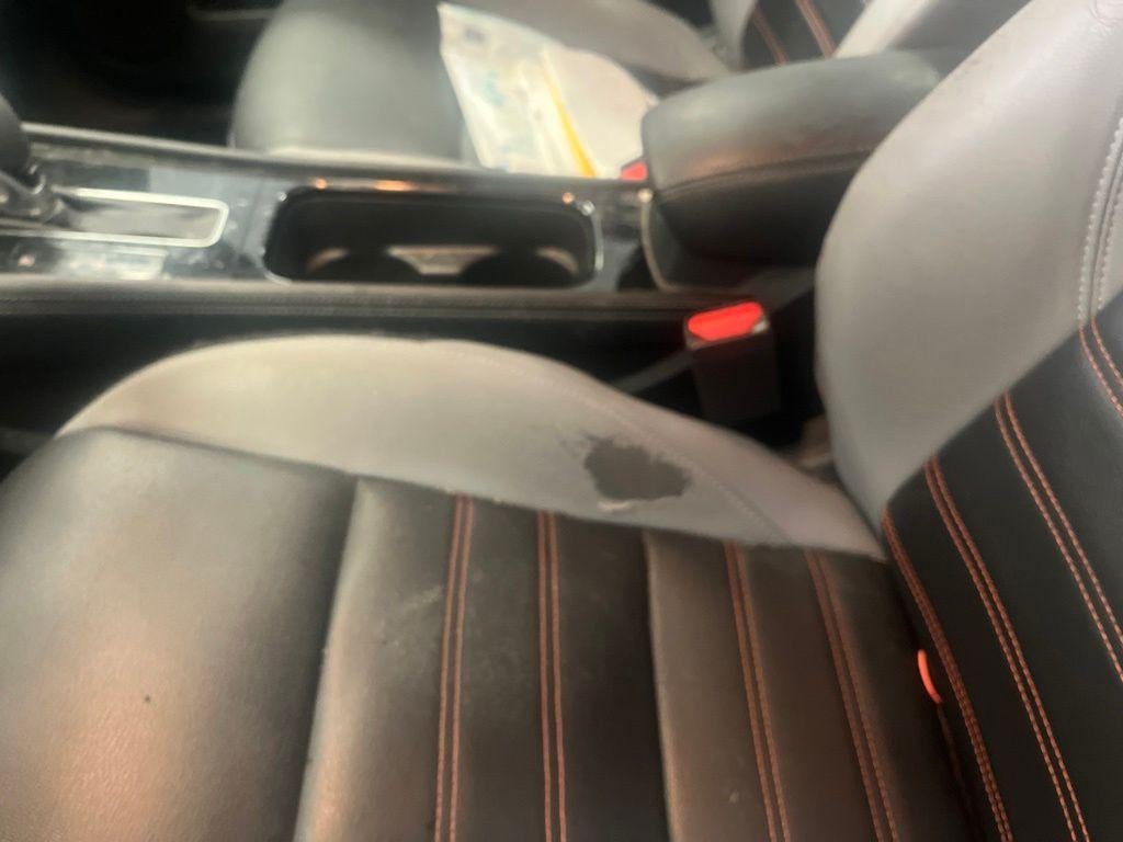 2022 Nissan Kicks SR
