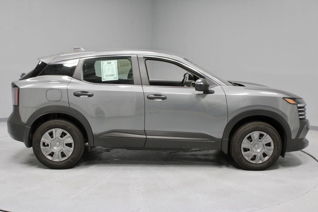 2025 Nissan Kicks S