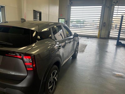 2025 Nissan Kicks SV