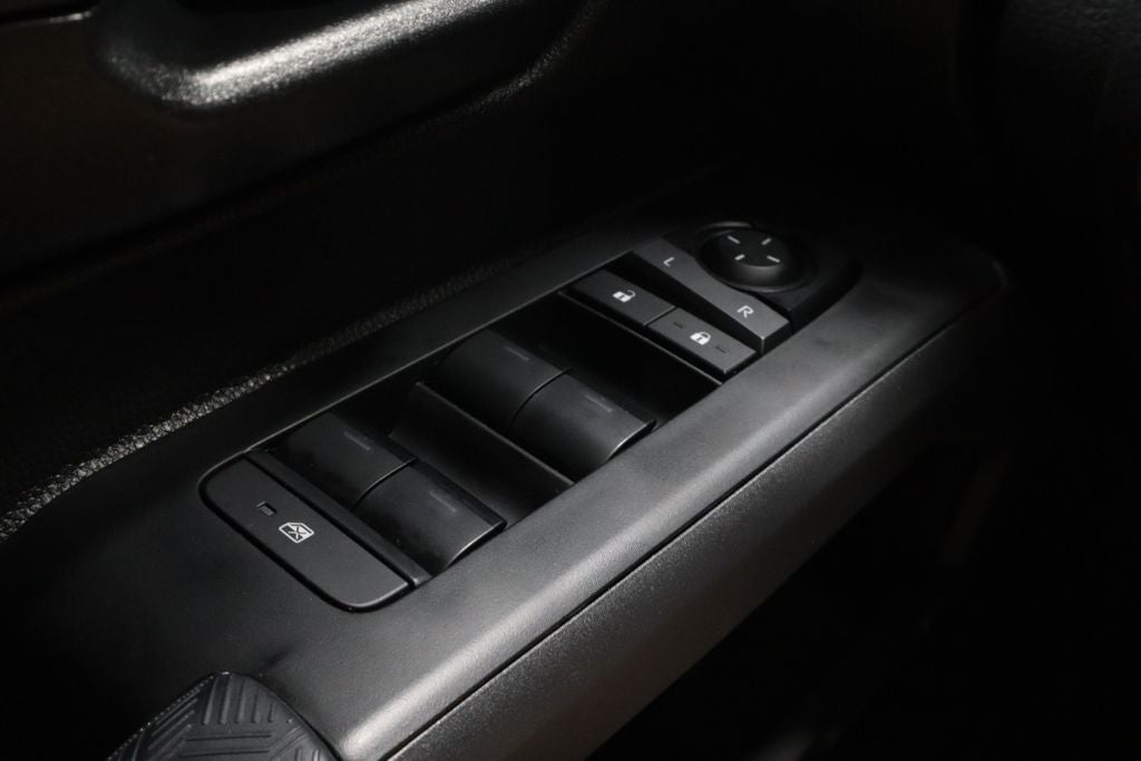 2025 Toyota Tacoma 4WD SR