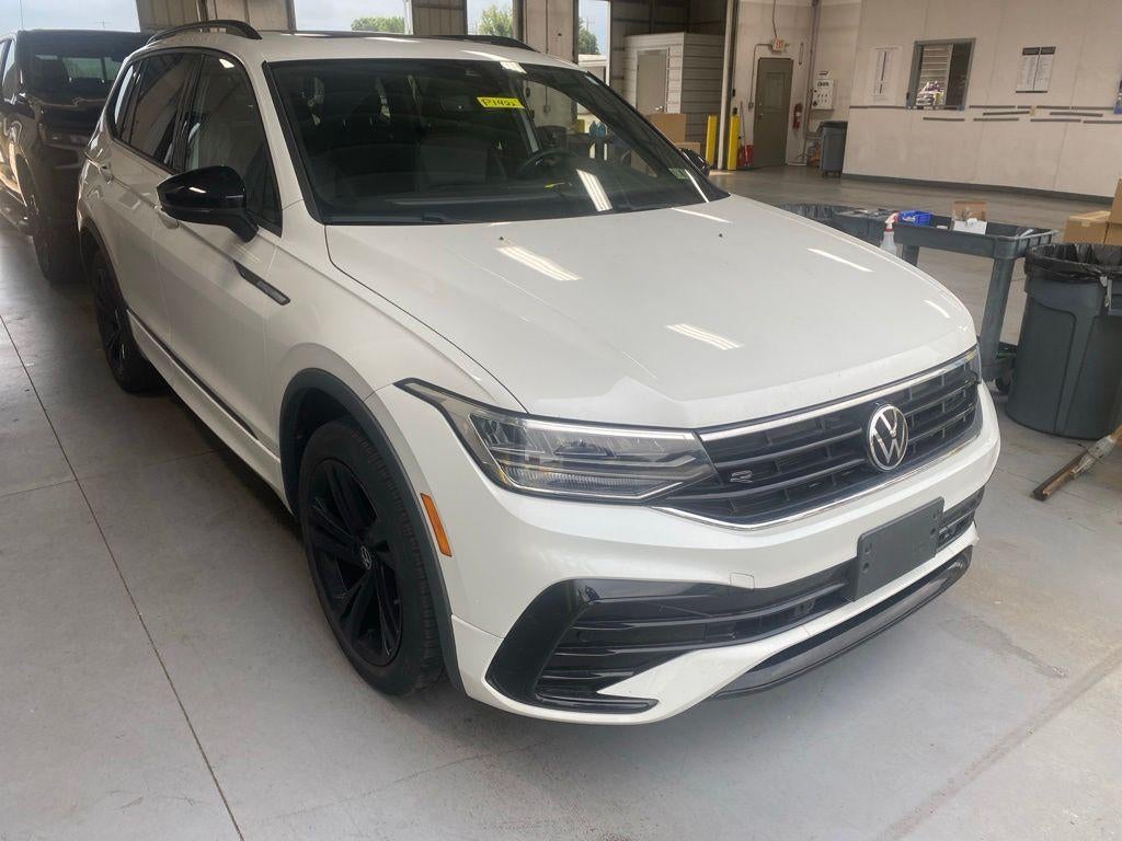 2023 Volkswagen Tiguan 2.0T SE R-Line Black