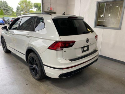 2023 Volkswagen Tiguan 2.0T SE R-Line Black