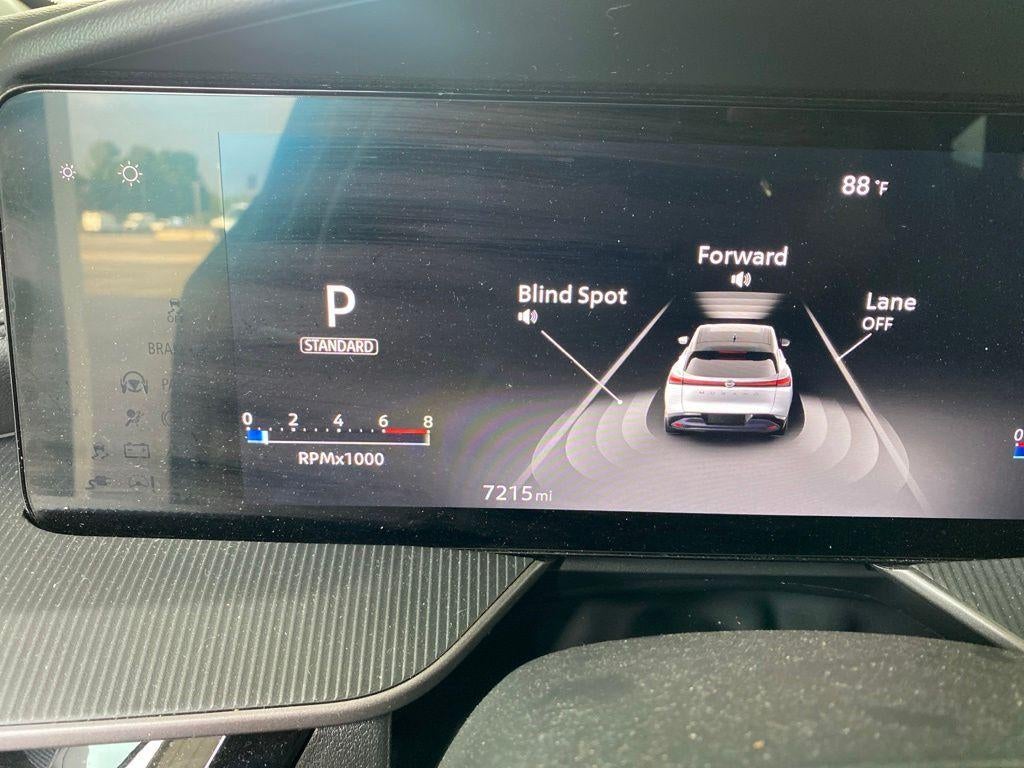 2025 Nissan Murano SV