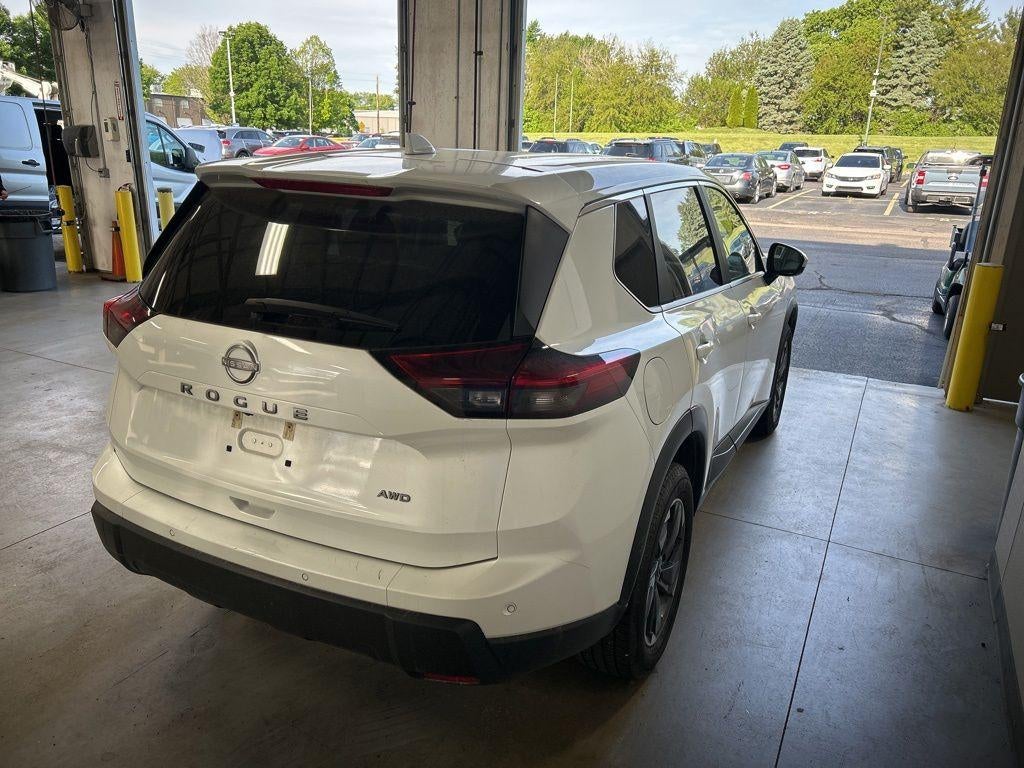 2025 Nissan Rogue SV