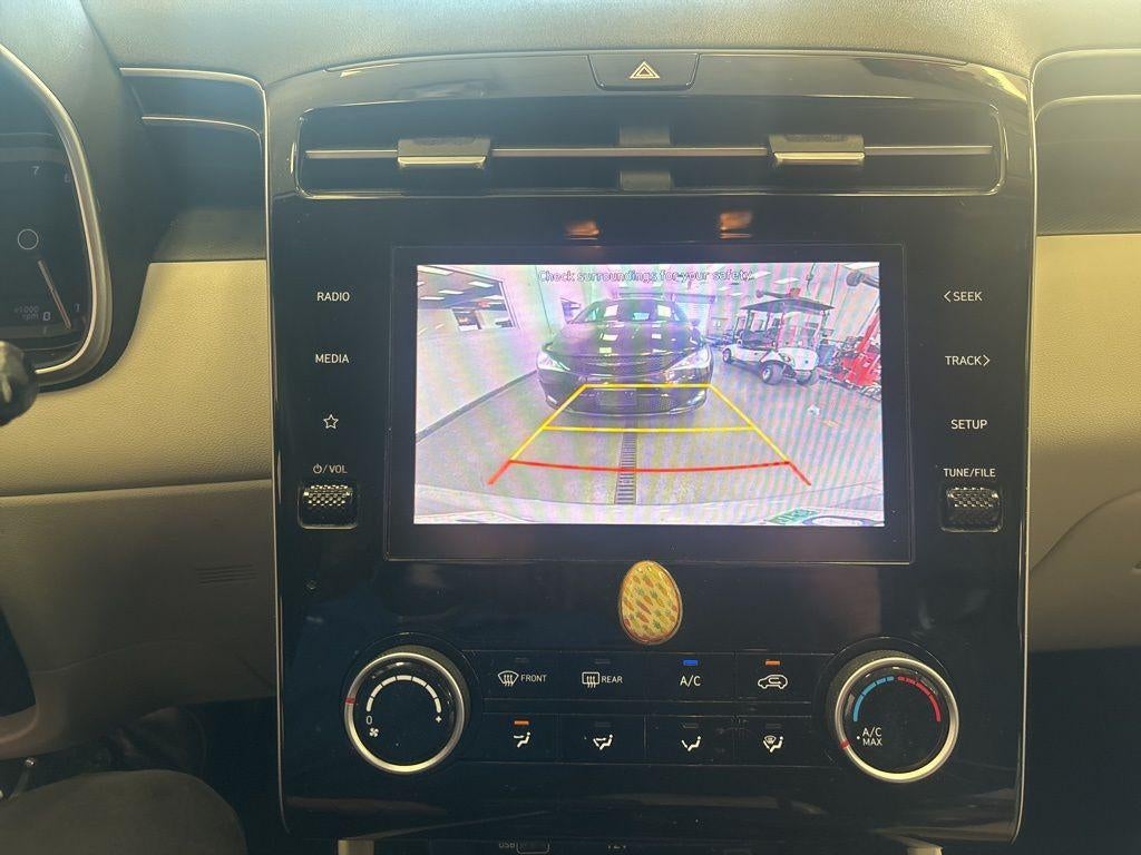 2022 Hyundai TUCSON SE